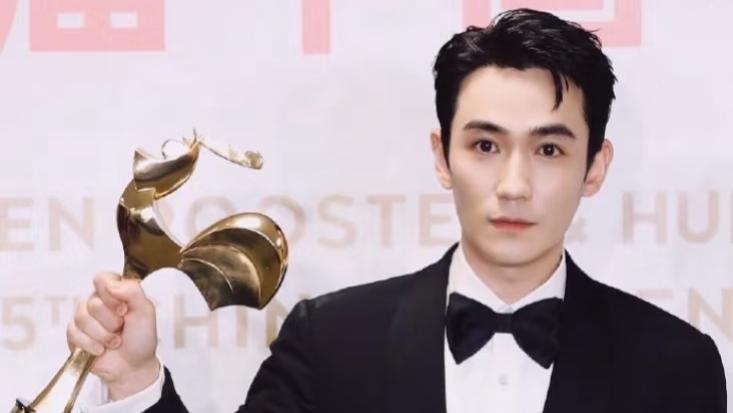 第38届金鸡奖来袭！影帝影后“神仙打架”，谁能捧起金鸡奖杯？  ​