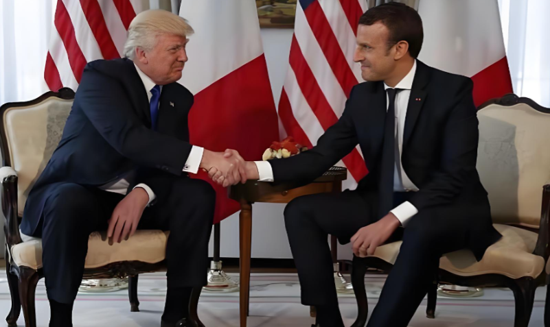 马克龙也不装了，美国吃不下格陵兰岛，法国这是想拆美国的台？

法国总统马克龙突然