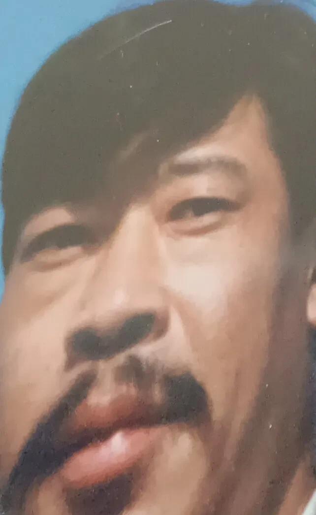 老公走了两年多了，有时太想念了，晚上在梦中见到他，从来不和我说话，就是很匆忙的样