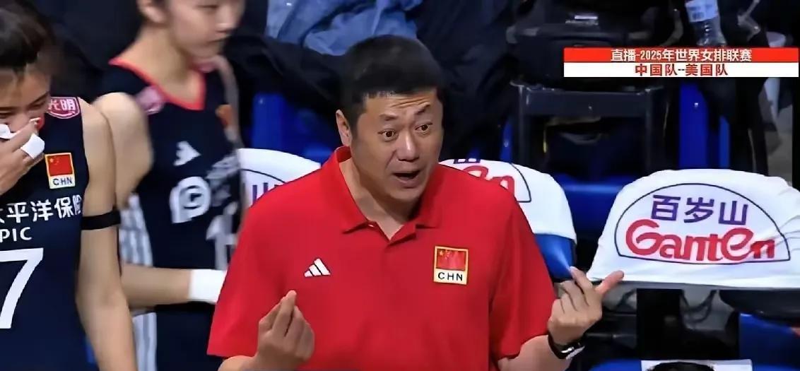 实力差距，状态不佳，中国女排在先胜一局情况下，连丢三局，大比分1-3不敌波兰，继