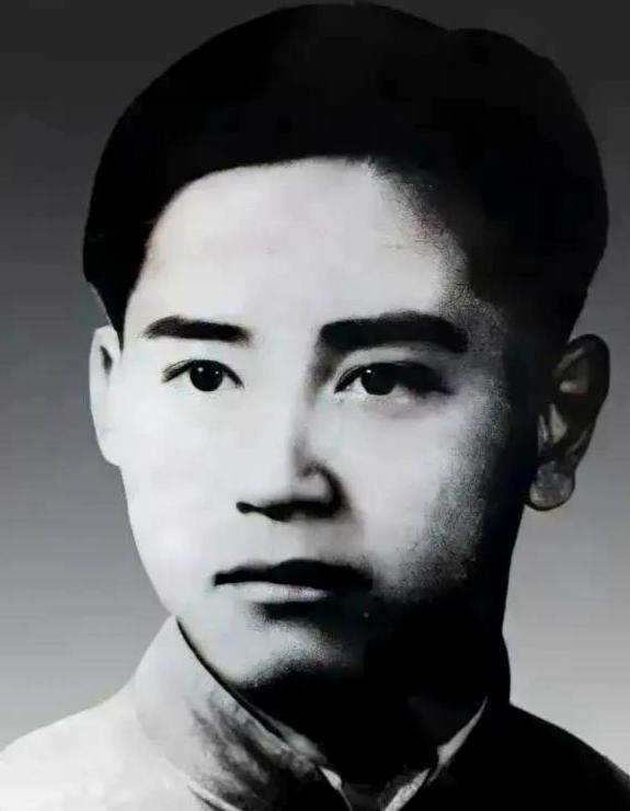1948年，刘国志不幸被捕，他的五哥闻讯震骇，当即从香港星夜兼程飞赴重庆，将一张