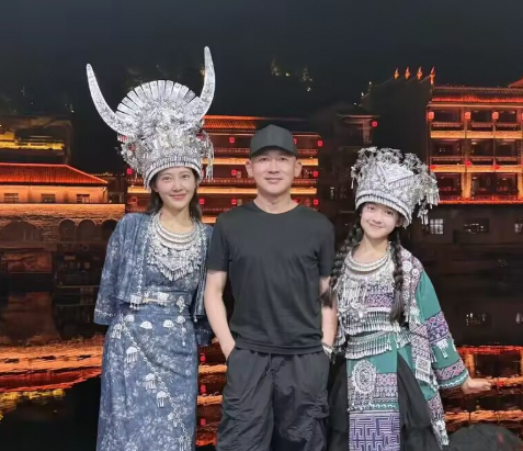 聂远女儿11岁辍学拍戏 资源优渥却引发学业争议