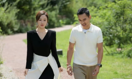 再见爱人6真的要好好背调了
不然就会像再见爱人5一样，开播王炸，话题度讨论度收视