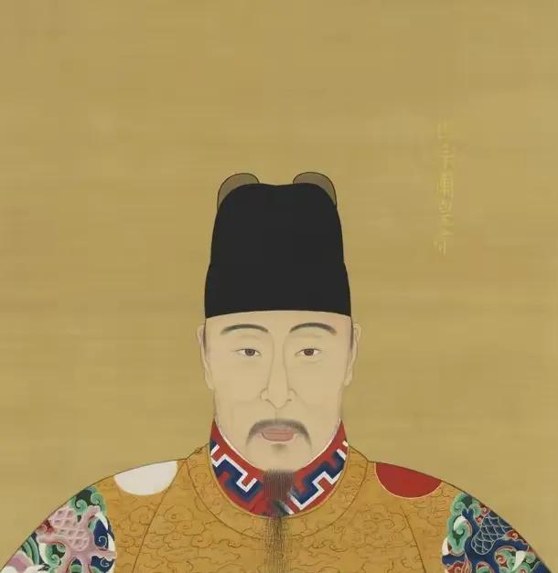 嘉靖十年，朱厚熜都25岁了，还一直没生出娃，心里怕的不行，如果真生不出来，他折腾