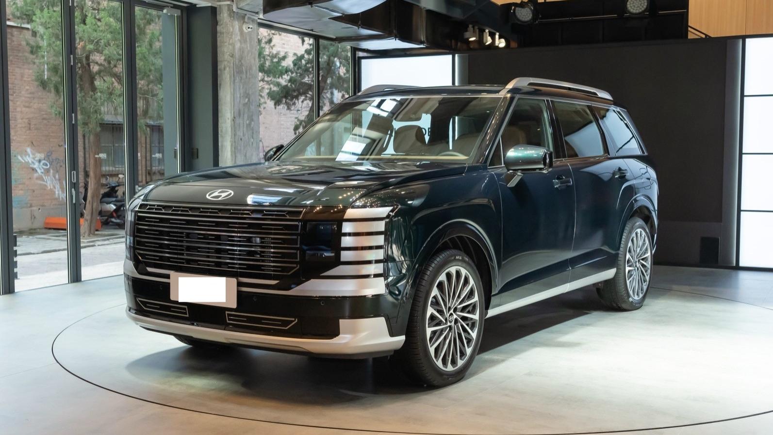 现代全新中大型SUV预售29.38万！百万级外观，搭载2.5T混动+四驱