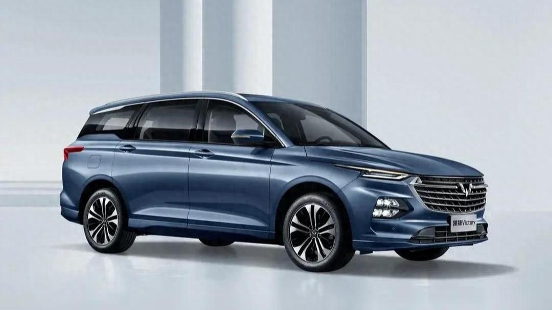 家里人口多，五座SUV不如六座MPV有性价比，这两款省油省心空间大