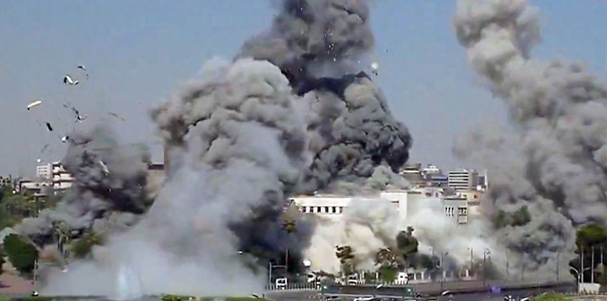 叙利亚挨炸了，总统可能跑路了











叙利亚出大事啦！以色列的炸弹