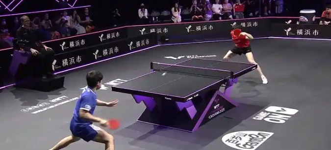 打到第三局，王楚钦已经是3-0，而且第三局甚至是一个悬殊的11-1。

这不是莫