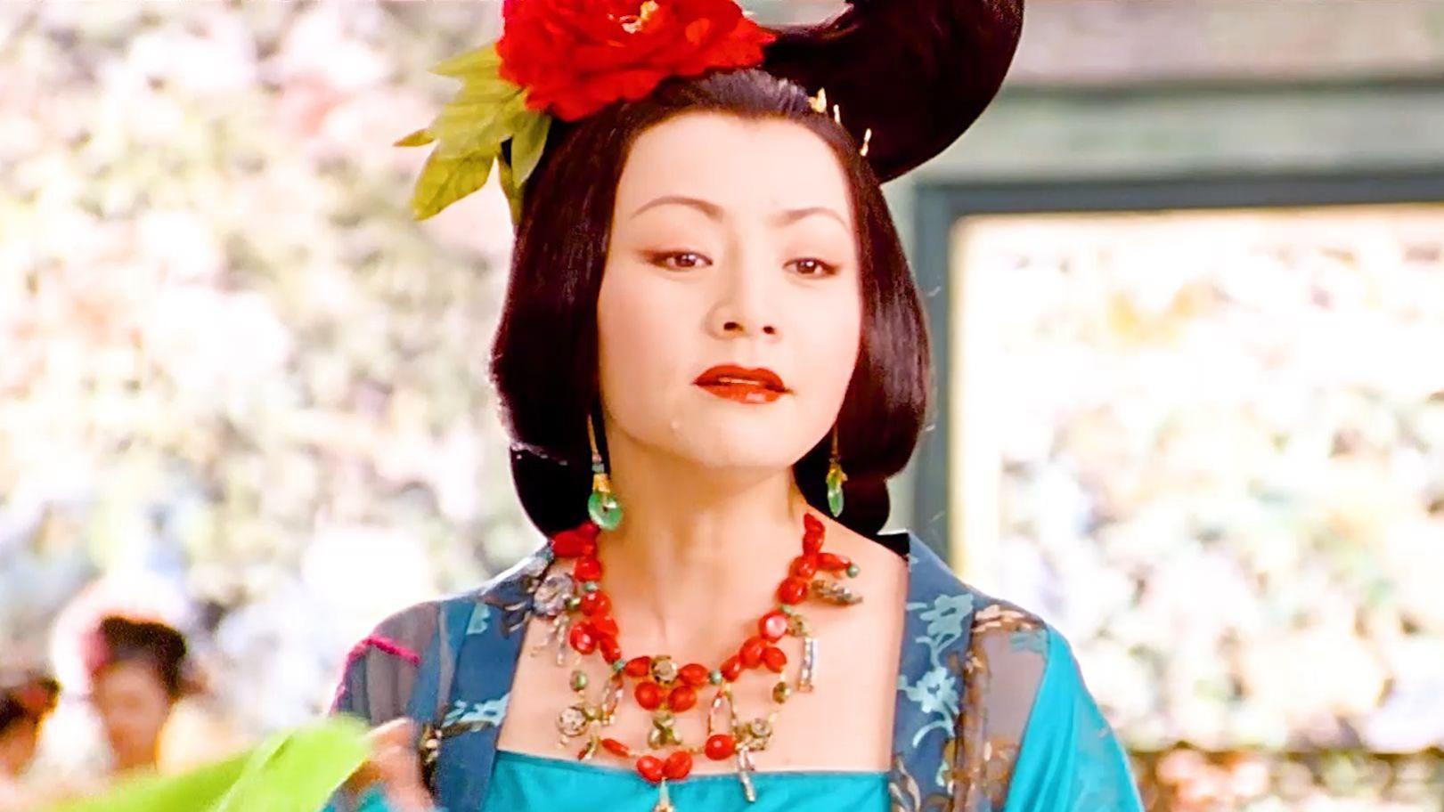 纽约时报报道74岁刘晓庆，成功的背后是对宋丹丹斩钉截铁的话的最好回应