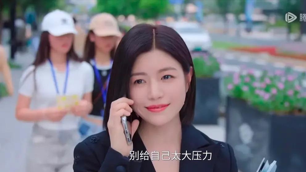 陈妍希新剧《狙击蝴蝶》热播，热度超25000，登顶热搜榜！