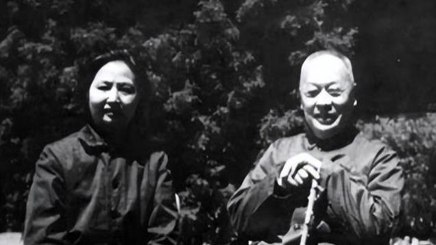 1959年，陈毅回四川老家，得知亲戚被关押了，大怒说：他是我表弟