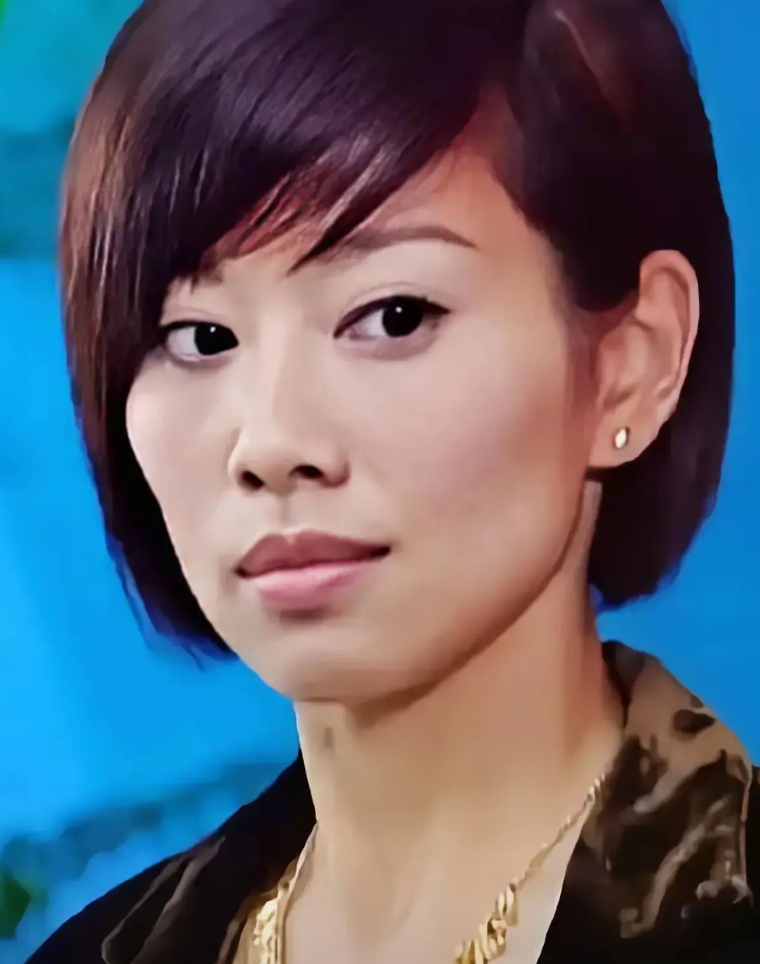 只要你们看过陈松伶和她婆婆的那个综艺节目，你们就会觉得陈松伶真的很坏！
她婆婆老