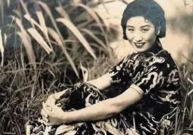 1935年，前总统黎元洪去世7年后，他的小妾黎本危不想守寡，要嫁给小10岁的绸缎