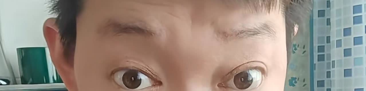 正能量车评人被起诉赔偿1000万
法院判他赔200000
现在主打爱国的这位