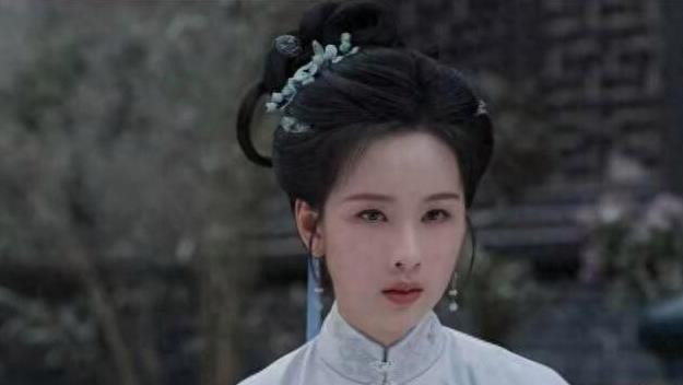 雁回时苗贵妃被赐白绫，隐忍17年的周姨娘