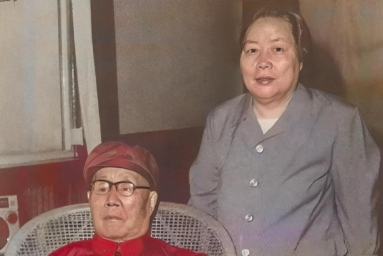最高寿的一对元帅夫妻是谁？当属刘伯承夫妇。刘伯承在1986年逝世，享年94岁，他
