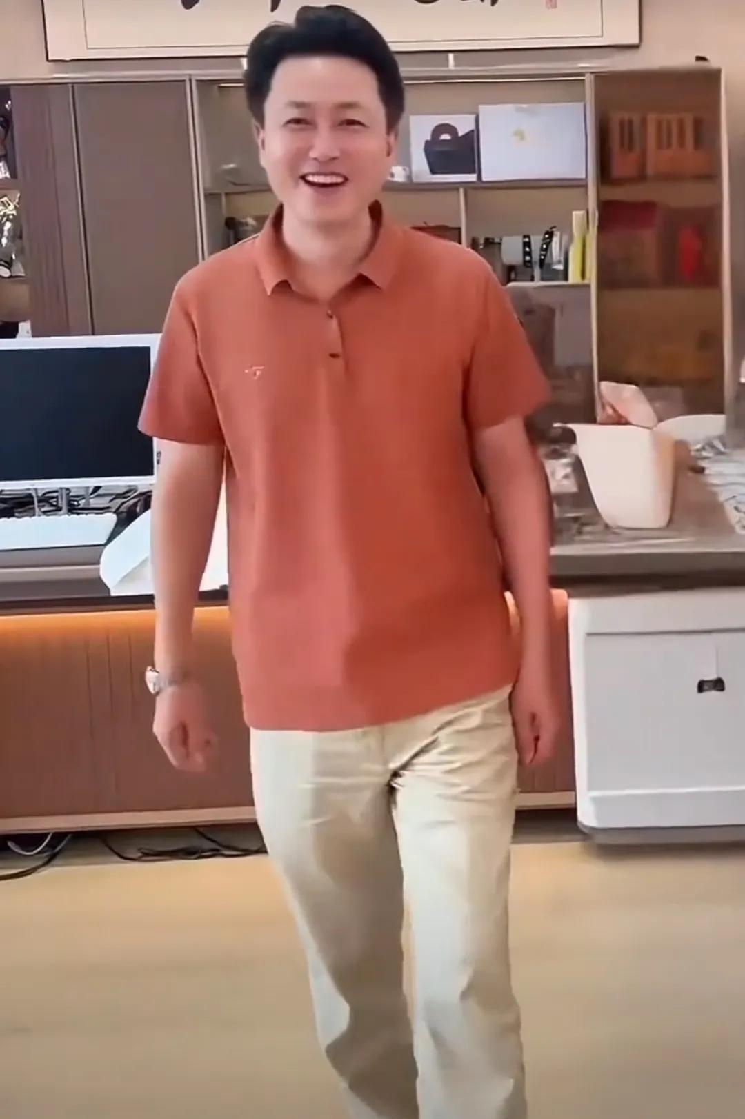 坏消息：网红秀才试水复出，已经悄悄在网上发视频了，评论区里也有大量的老粉丝去留言