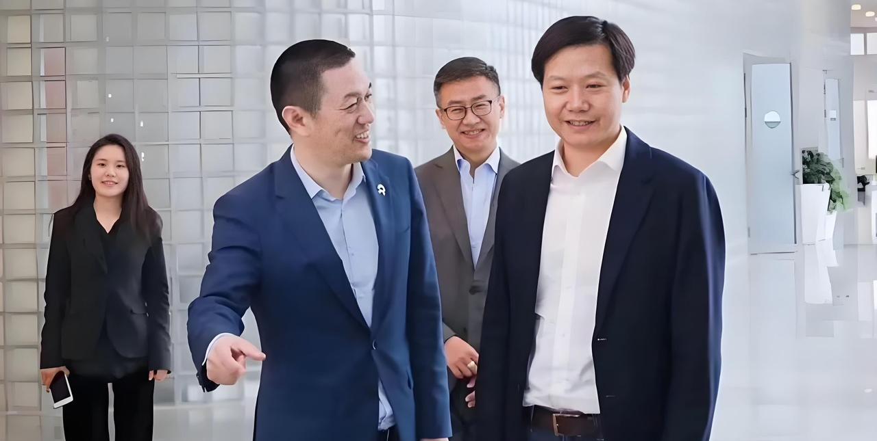 真是没完没了，雷军“盲吹”小米SU7 Ultra 拼装电车“纽北赛道”车速，实际