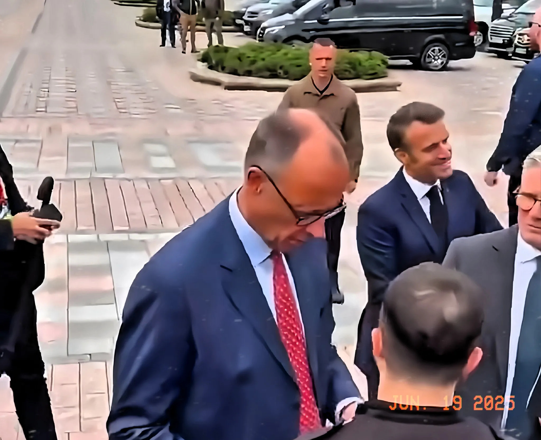 俄德关系要完 军事合作拜拜











啥？俄罗斯要和德国彻底断了？这