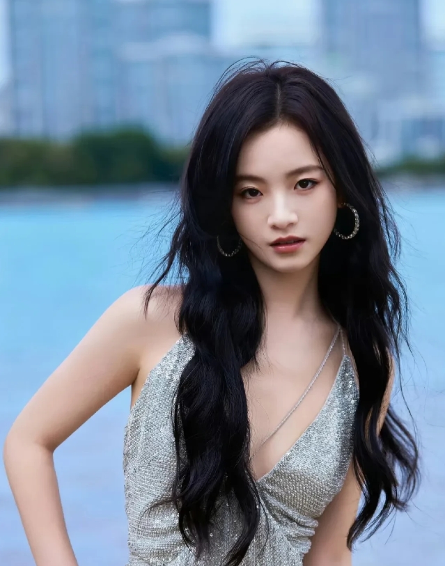 刚扒了一下影后李庚希
真是不仔细查还不知道
一查吓一跳，终于知道她为什么被称为最