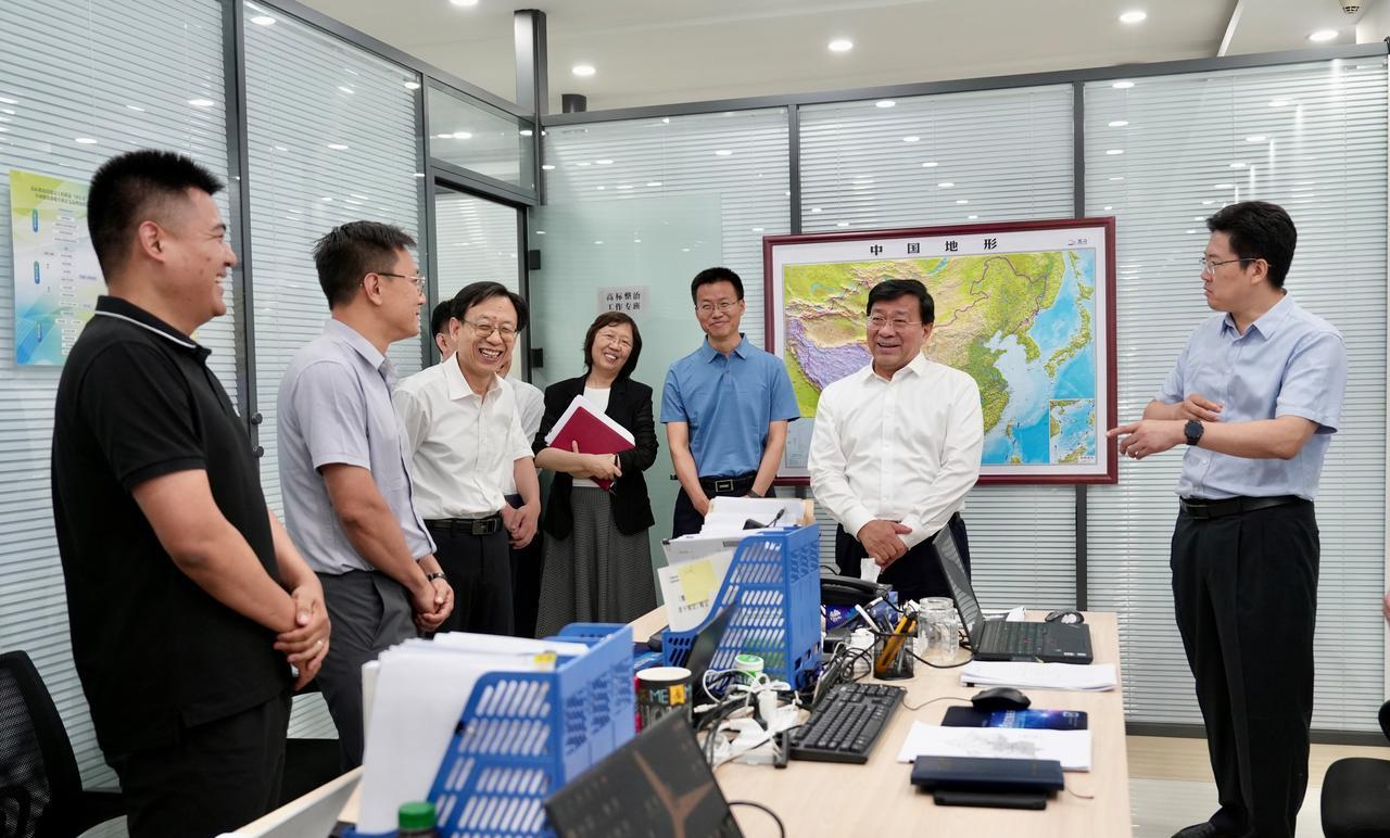 韩俊在高标准农田建设工程质量“回头看”和专项整治部级专班调研时强调 扎实有力推进