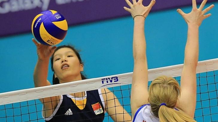 徐云丽是南长城，颜妮是北长城，两位副攻对比谁更容易得到重用？