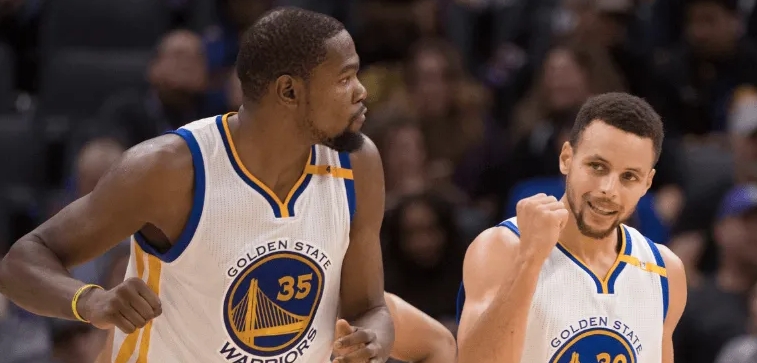 近日，前NBA球员吉尔伯特-阿里纳斯在自己的节目中谈到了斯蒂芬-库里。
阿里纳斯