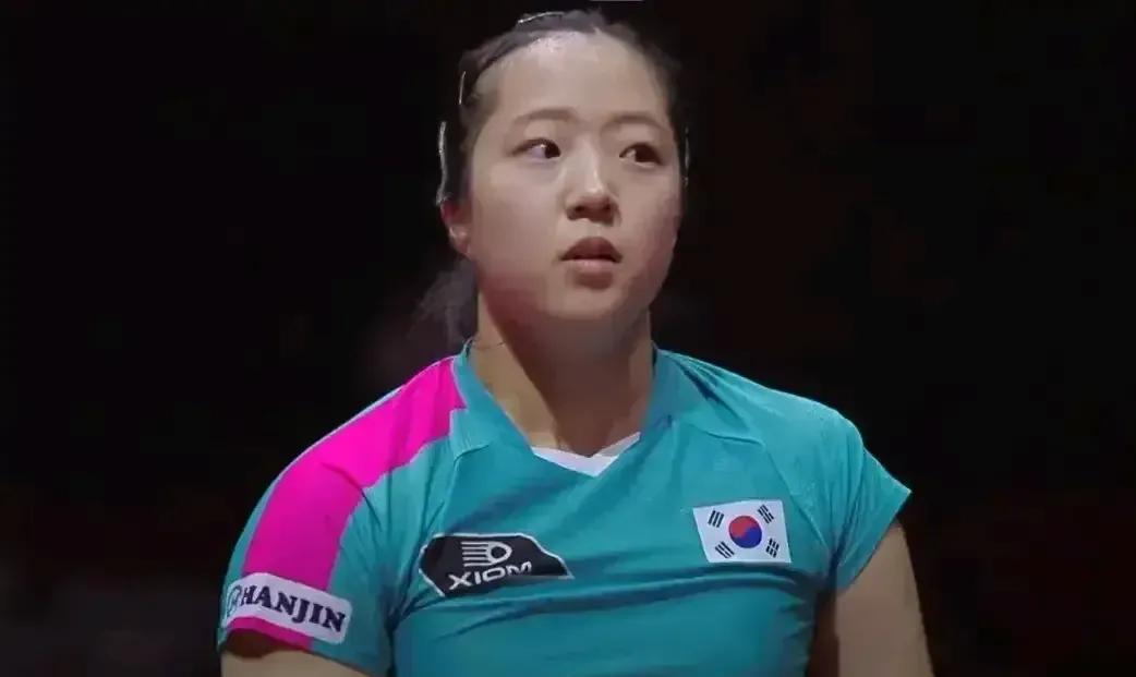 申裕斌对阵世界前十战绩一览；
vs孙颖莎，打了6场，0胜；
vs王曼昱，打了2场