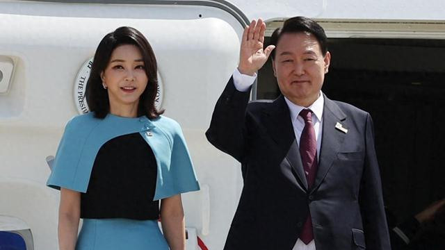 尹锡悦禁狗令还能推行吗？跪舔美日不顾传统，救下的狗却被安乐死