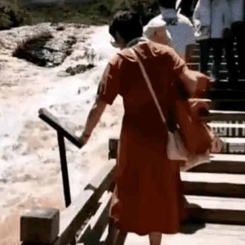 初看挺生气结局还没有让人失望。世上竟然有这么坏的人，哪个筋搭错了，做这样伤天害理