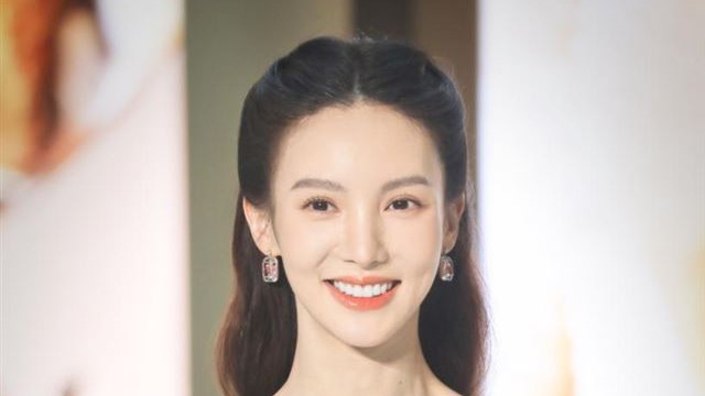 34岁今晨居然增肥？身材直接大变样！网友：这颜值真的是绝了！