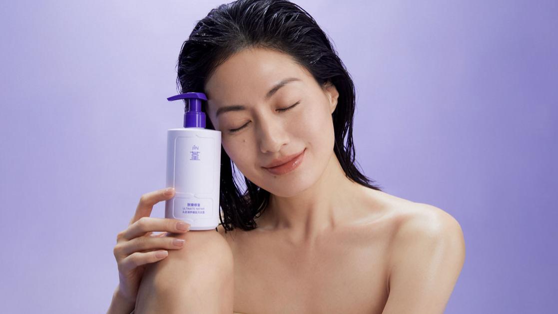 发丝中的“隐形护盾：神经酰胺如何重塑头皮与头发的健康