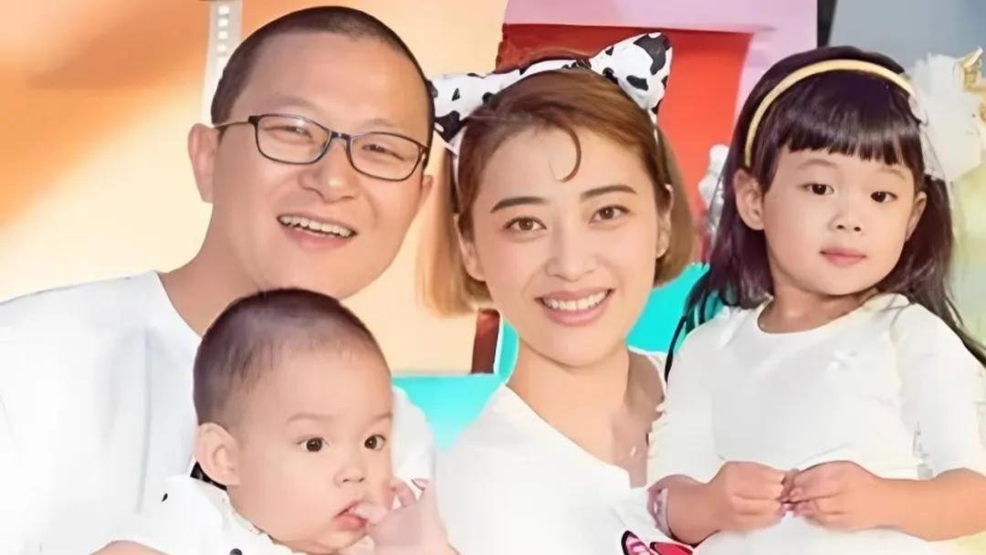 为爱豪掷300万遭背叛，二婚嫁平凡摄影师，梅婷活成人生赢家