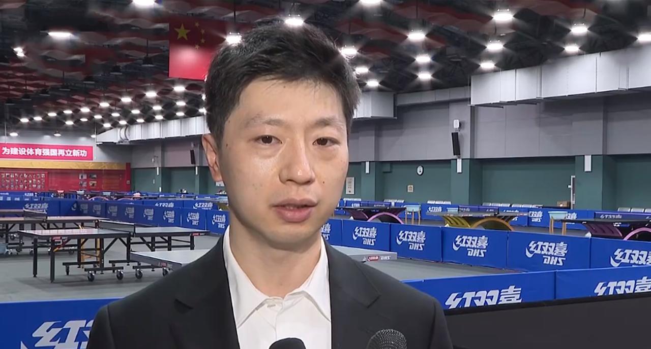 由运动员摇身一变成中国乒协副主席，对于身份的转变，马龙在面对记者镜头时表达了自己
