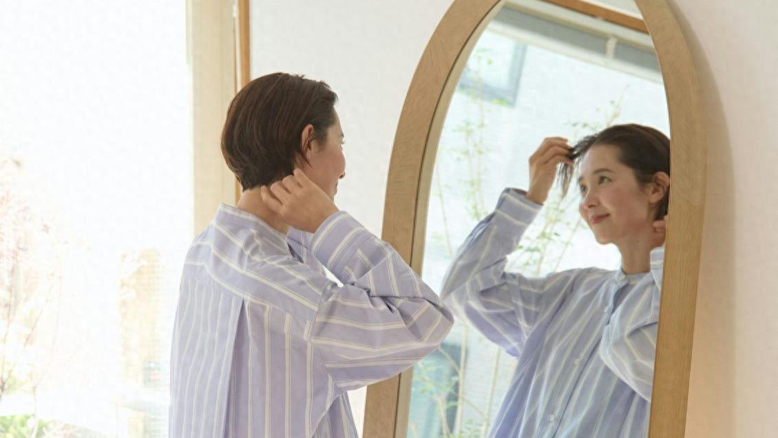 中年女人，千万不要养成“猥琐相”