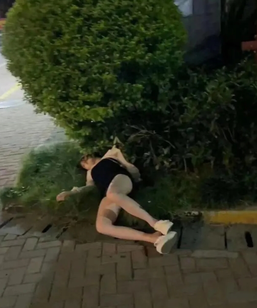年轻人不要猛喝！最后会嫁给爱情吗