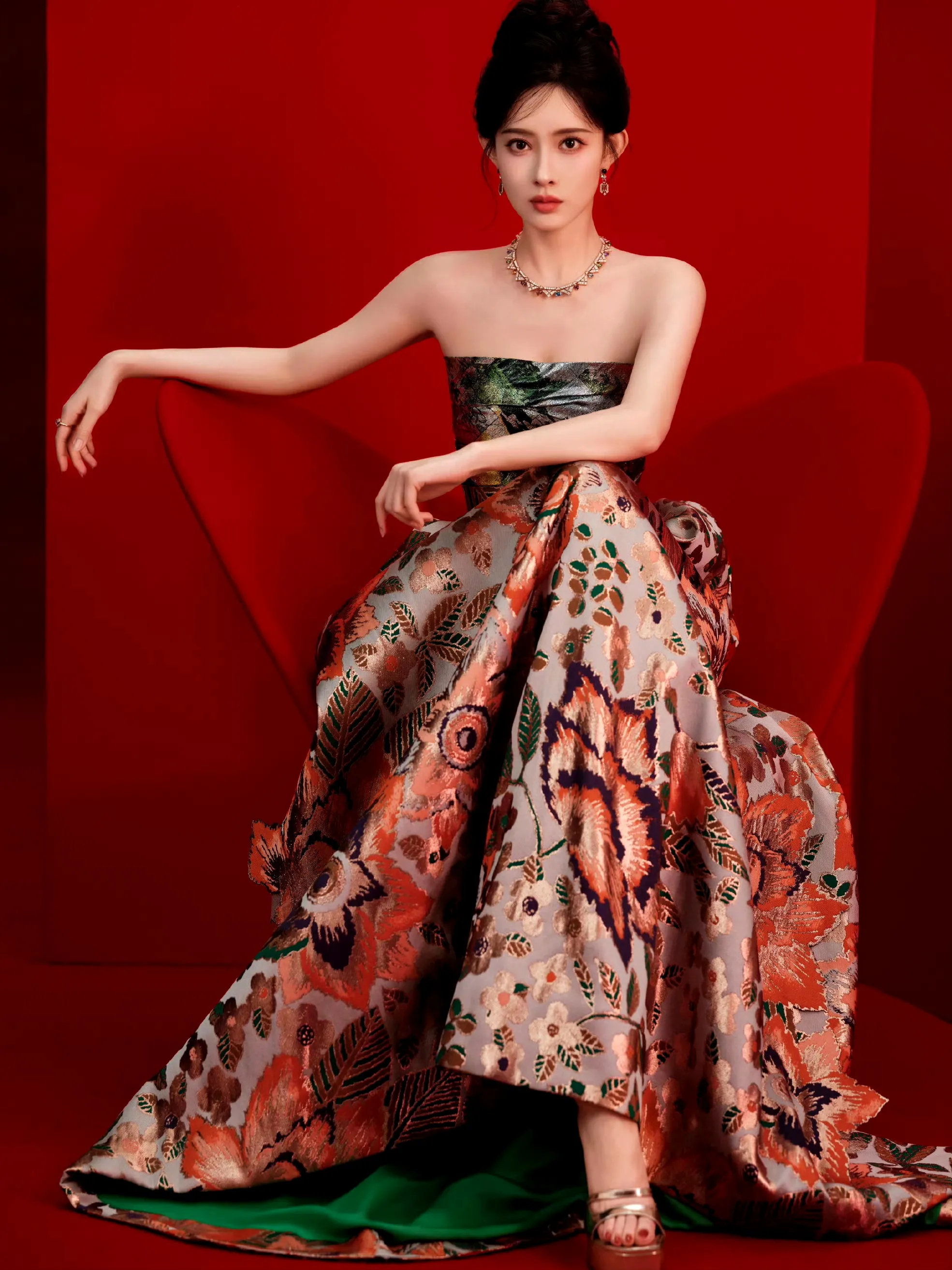 要说美女类型，我还挺喜欢孟子义这种的。