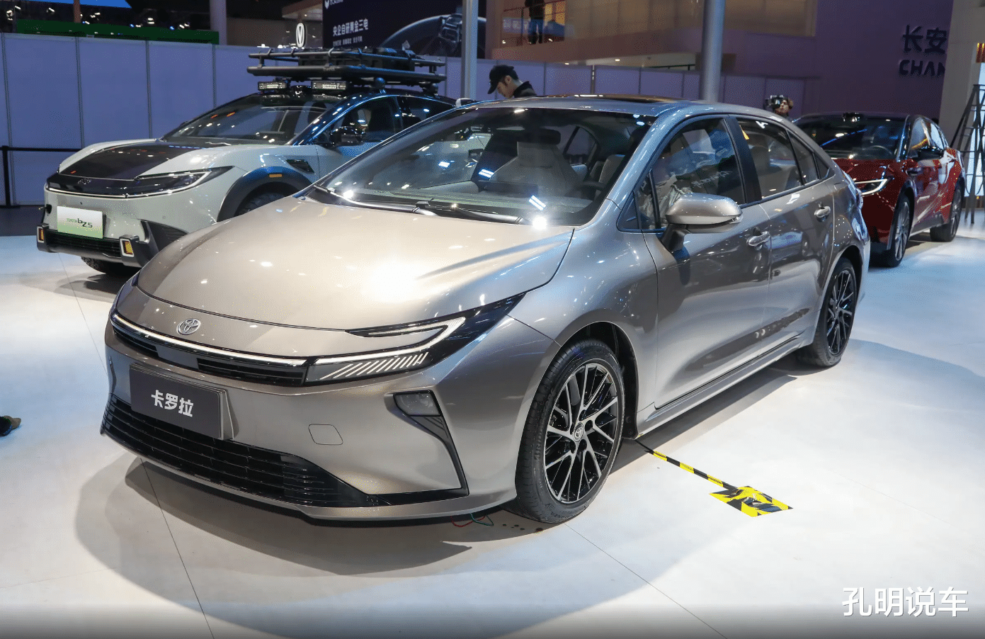 12月销量明显下滑，新卡罗拉还没发力？轴距拉长，有大屏