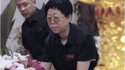 那个被全班开“追悼会”的女孩，后来成了天津最好的送行者