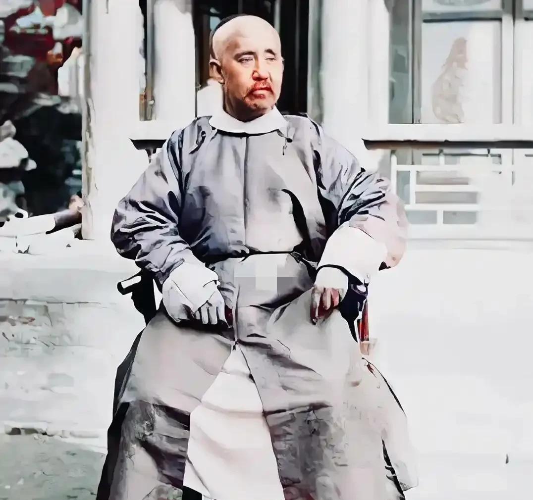 僧格林沁，清朝最后的武将。
为什么说他是清朝最后的武将呢？因为僧格林沁效忠的是大