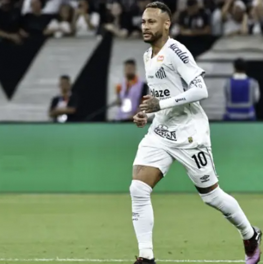 内马尔高调宣布参加2026年世界杯 巴西队与球迷意外