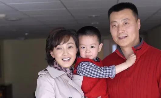 这两位是实力派的演员，能认出的肯定看了他们不少的影视剧作品了。他们从来不炒作，男