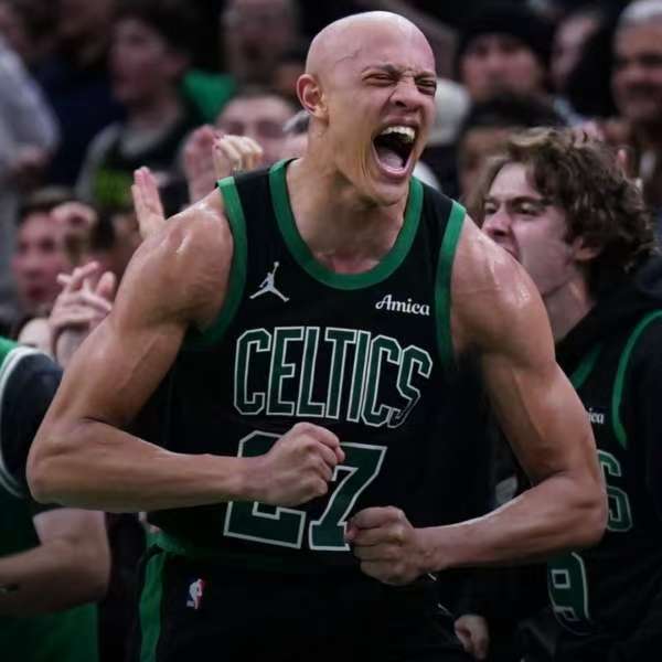 不得不说凯尔特人主帅看人的眼光太准了
虽然球队绝对核心塔图姆因伤赛季报销，不过他