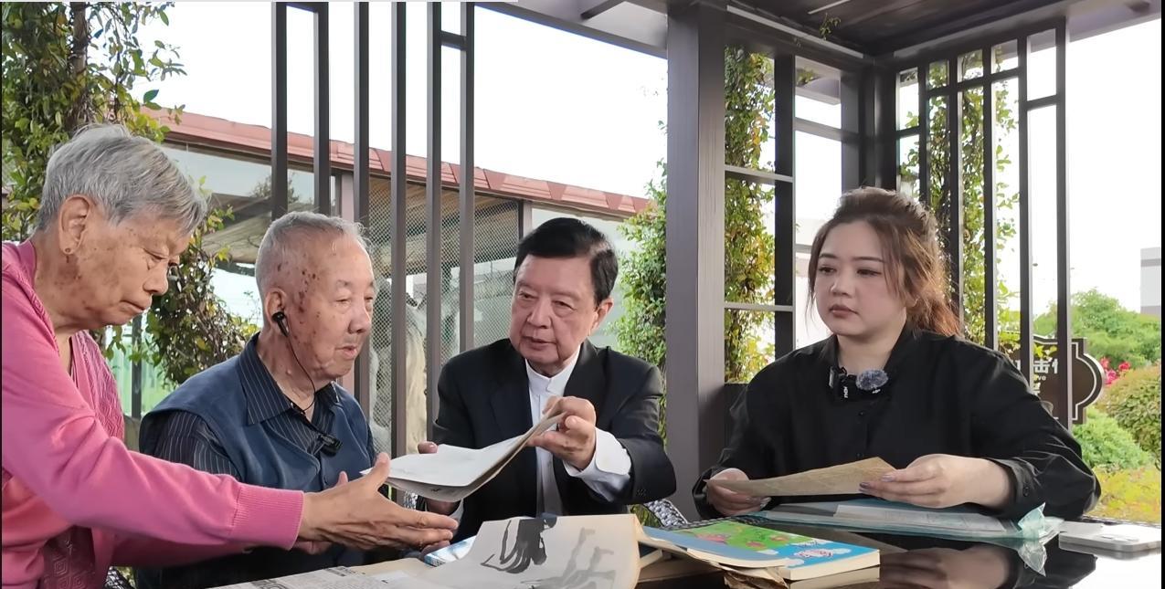 看完台湾主播翟翾携父亲到大陆寻亲之旅，心中无限感慨。时值抗战胜利80周年之际，翟