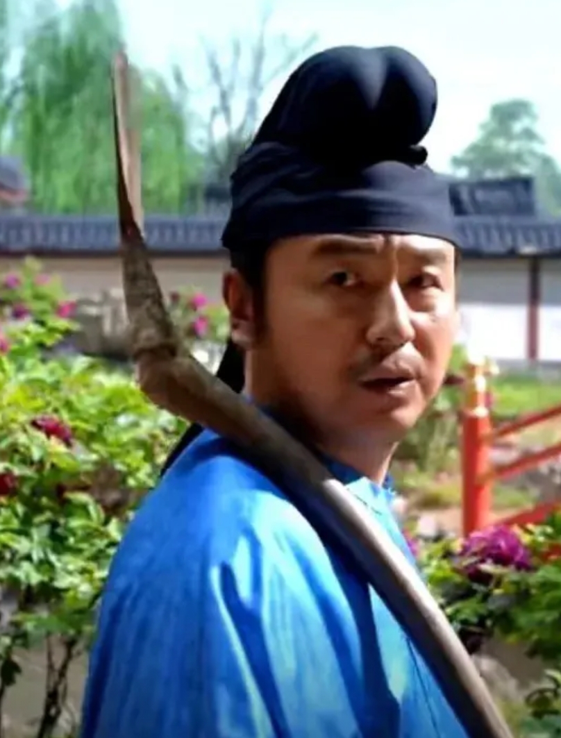 读书真的有用，
不信你看《长安的荔枝 》作者马伯庸，
传言他用11天写一本书，赚