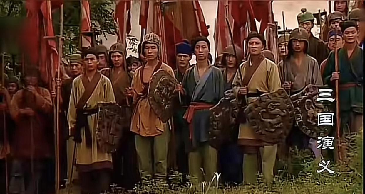 夏侯惇嘲讽赵云的兵像孤魂野鬼，
与强雄见星爷的队伍吊儿郎当样一阵狂笑