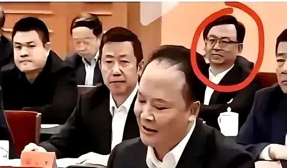 魏建军估计现在回想起来都觉得魔幻！

当年长城H6连续九年拿下销量冠军，坦克