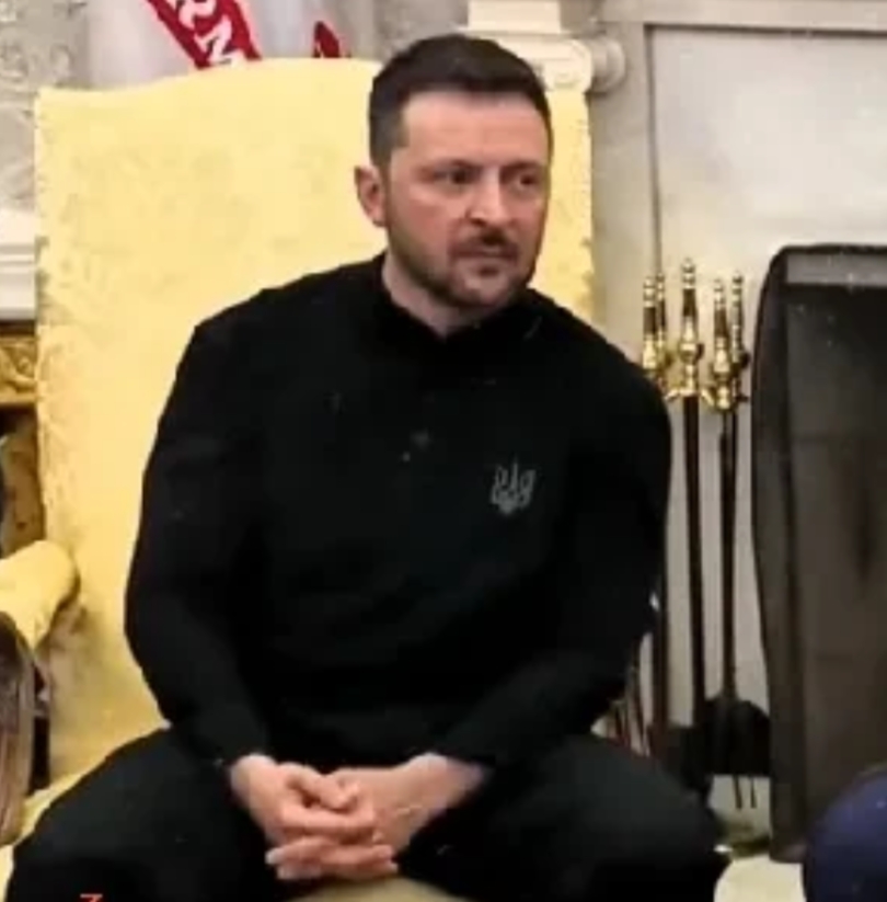 泽连斯基受到4项指责：

1，一直坚持战争，特朗普说，没有美国的支持，两周都坚持