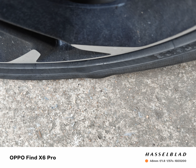 轮胎鼓包求助
轮胎小鼓包，不跑高速的话，需要换吗？如果要换，是要和其他3条轮胎同