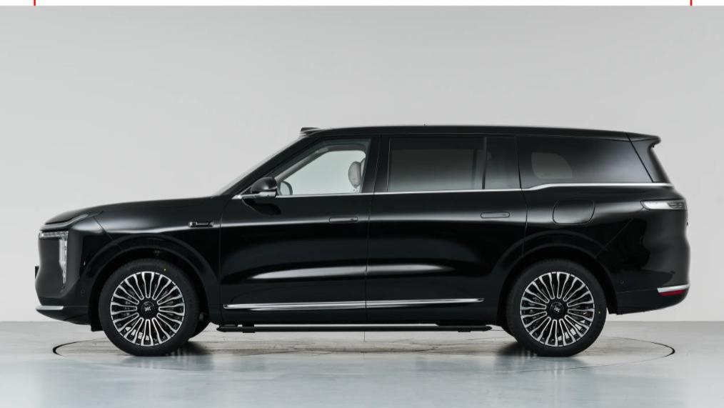 智己LS9已上市，售32.28万起，定位旗舰大六座，能叫板问界M9吗？